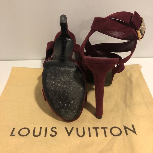 Louis Vuitton Lock Me sandals - Picture 5 of 5